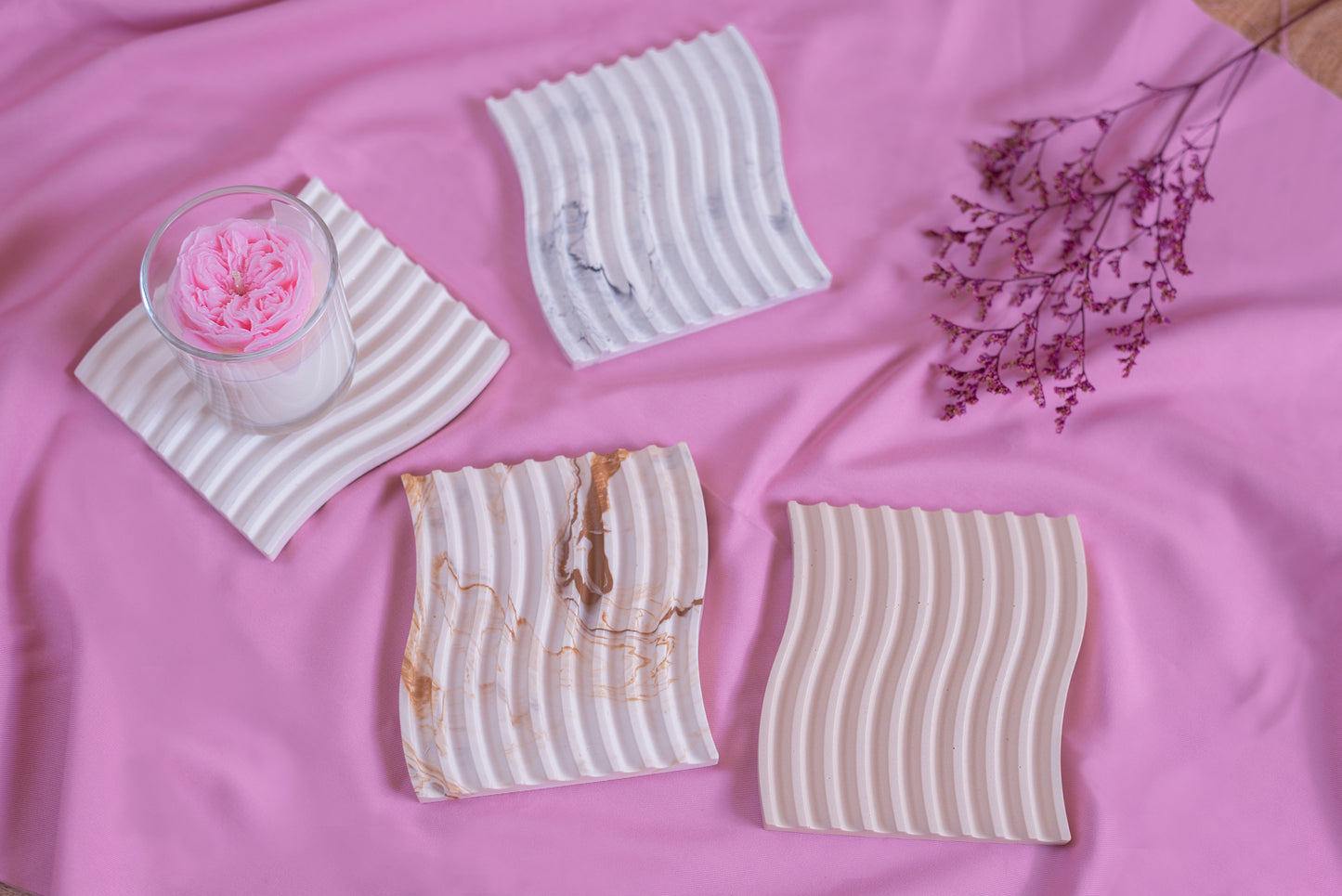Small Wavy Trinket